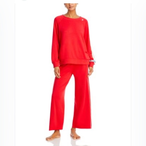 Alice + Olivia Other - Alice+Olivia Big Feelings Slouchy Crewneck Sweatshirt & Lounge Pants Set